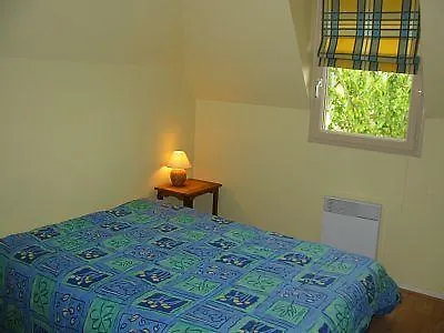 Three- Bedroom House In * Deauville