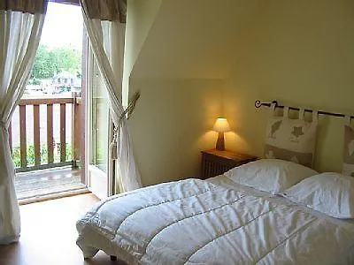 Three- Bedroom House In Hébergement de vacances *